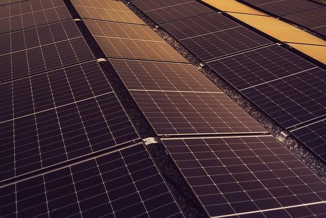 Solární elektrárny a polovodiče: Technologie v praxi